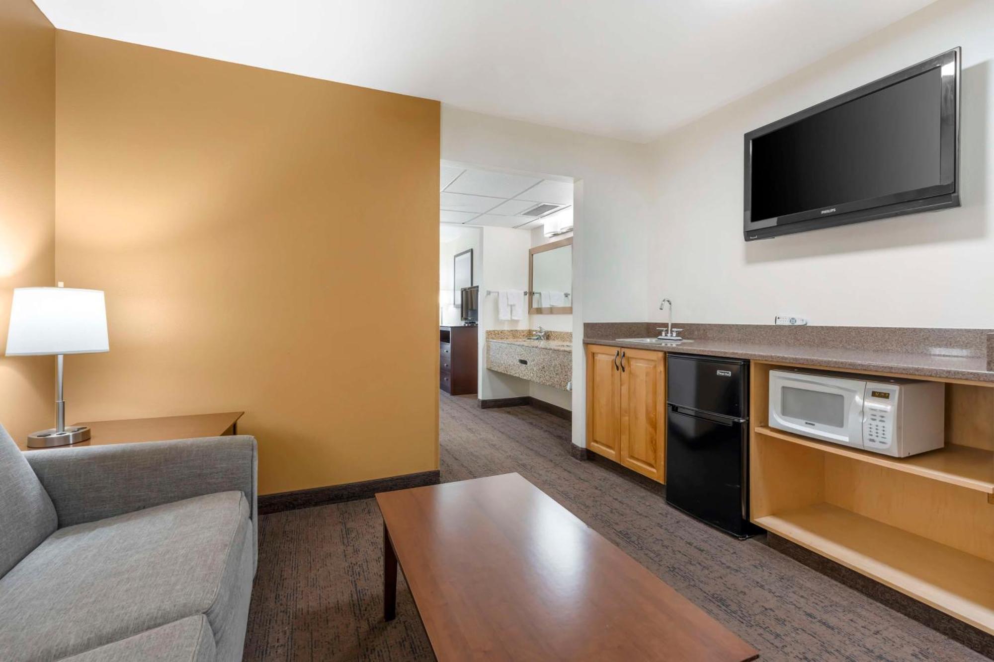 Best Western Yellowstone Crossing Laurel Bagian luar foto
