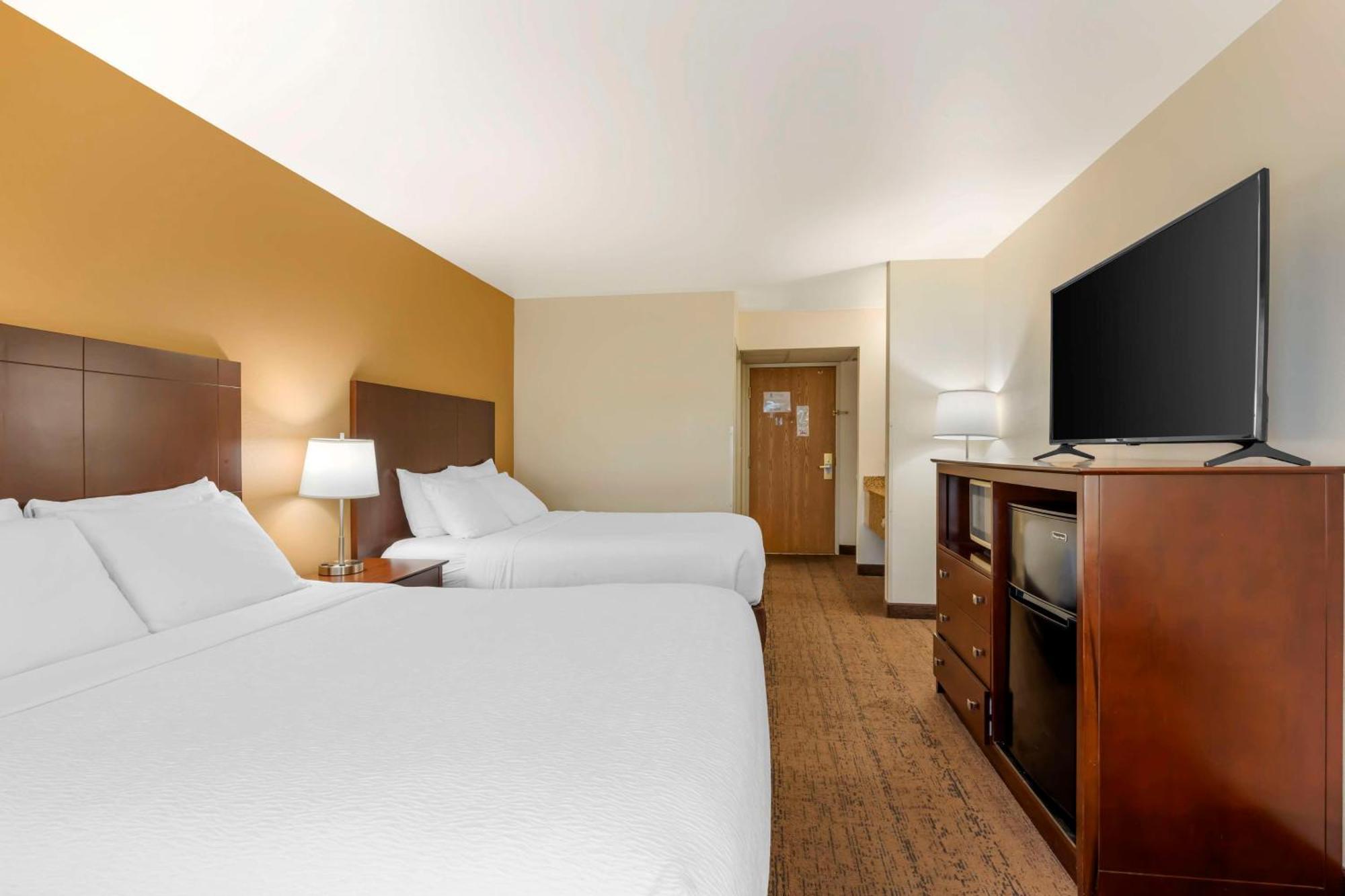 Best Western Yellowstone Crossing Laurel Bagian luar foto